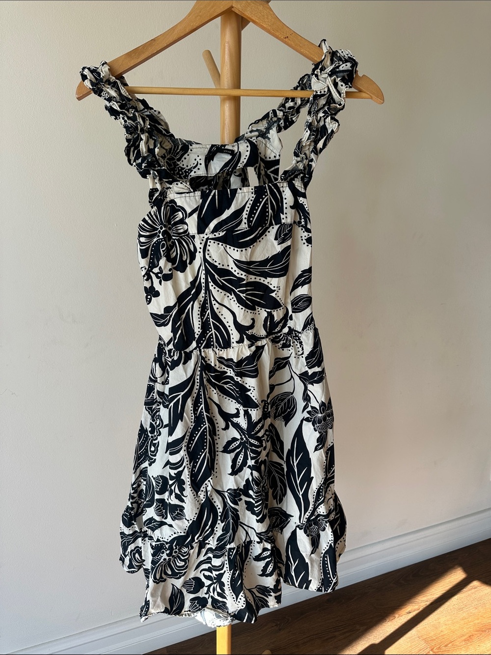 Black & White Floral Back Cut Out Sundress - Women